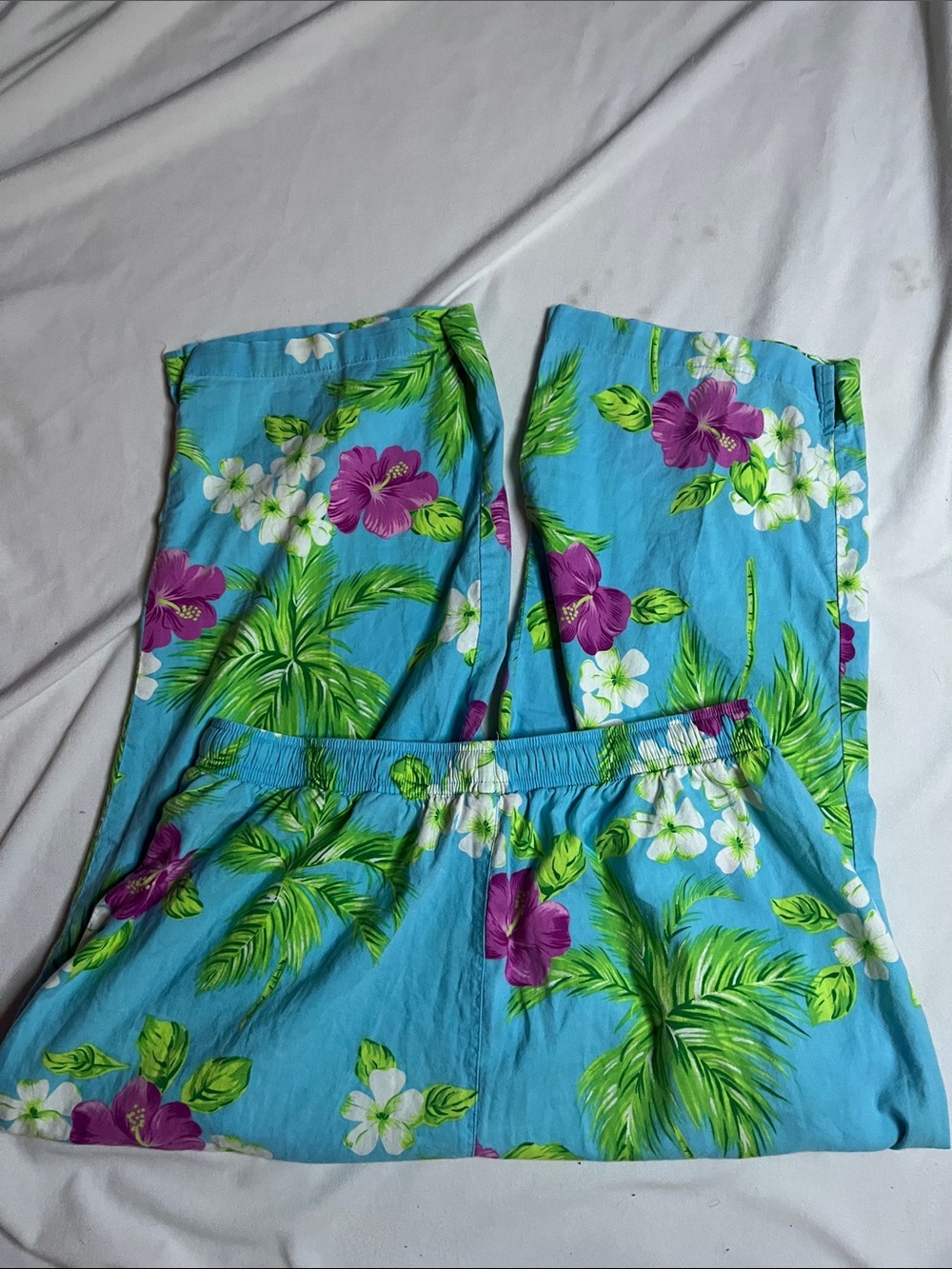 Pappagallo Petite Floral Capris - Picture 7 of 7